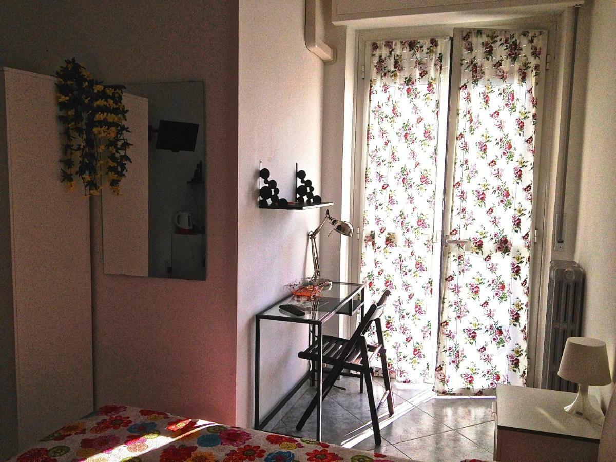 Top Suit Uno - Guest house Brugherio Kamer foto